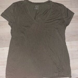Banana Republic “timeless tee” v-neck